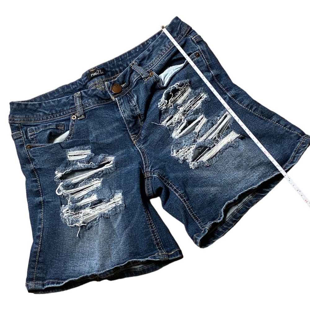 rue21 shredded shorts,size:7/8
